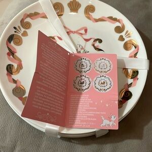 Nwt disney x ann shen aristocat dessert plates